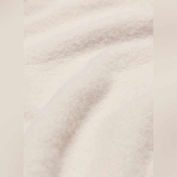 Wilfred Free Hush Knit Cropped Turtleneck - Picture 7 of 10